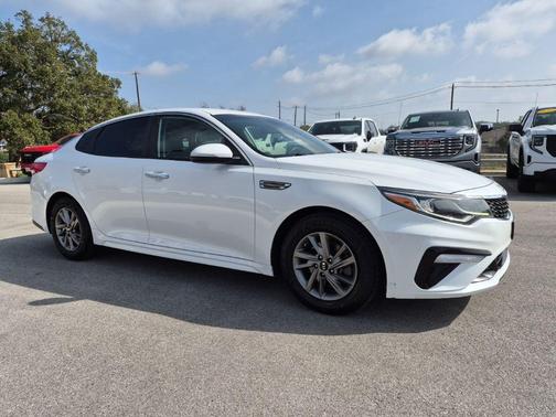 2020 Kia Optima LX