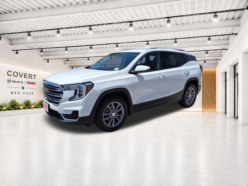 White 2023 GMC Terrain SLT