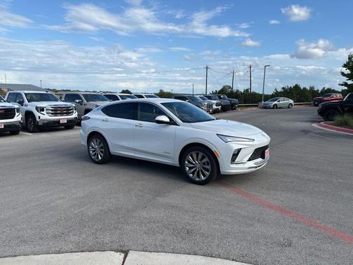 White 2026 Buick Envista Avenir FWD