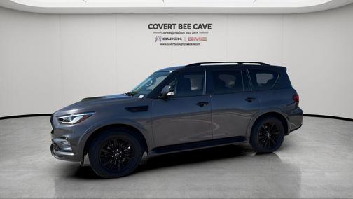 2022 INFINITI QX80 Luxe