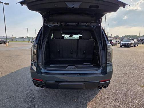 2025 Chevrolet Tahoe RST