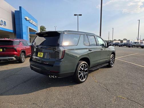 2025 Chevrolet Tahoe RST