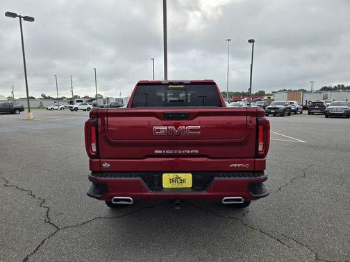 2024 GMC Sierra 1500 AT4