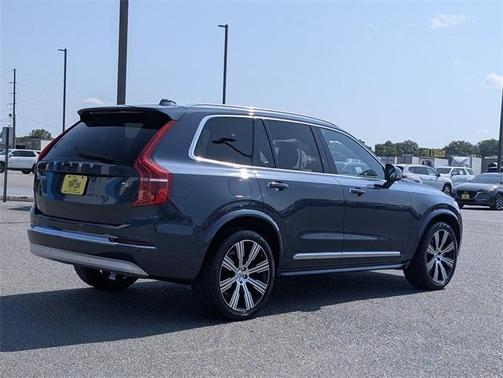 2022 Volvo XC90 T6 Inscription 7 Passenger