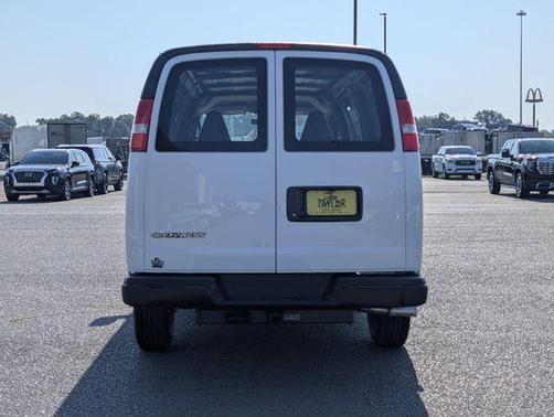 2025 Chevrolet Express 3500 Work Van