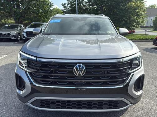 2024 Volkswagen Atlas Cross Sport 2.0T SE w/ Technology