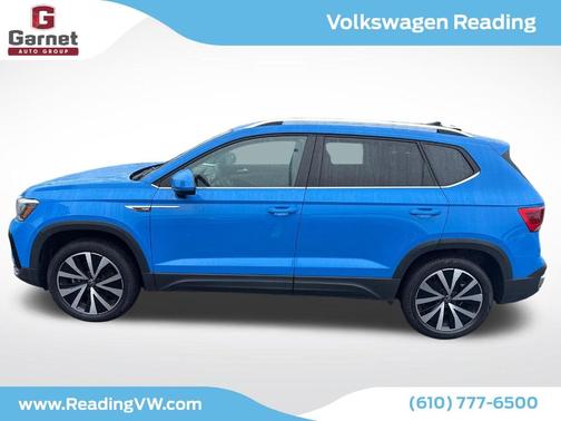 Cornflower Blue 2022 Volkswagen Taos 1.5T SE