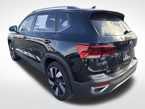 2024 Volkswagen Taos 1.5T SEL