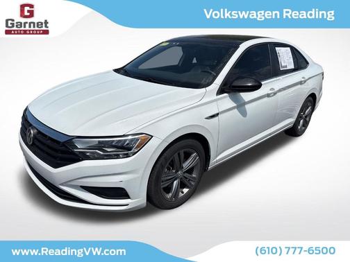 Pure White 2021 Volkswagen Jetta 1.4T R-Line