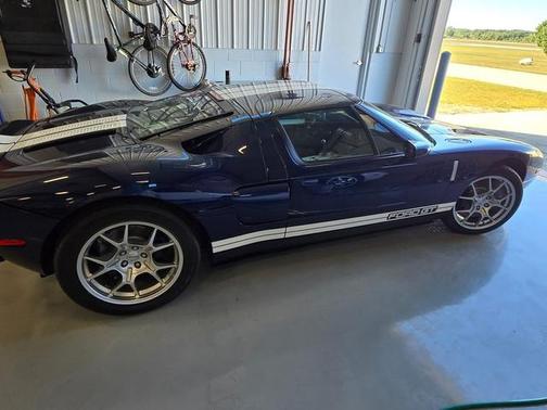 2005 Ford GT 