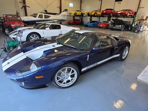 2005 Ford GT 
