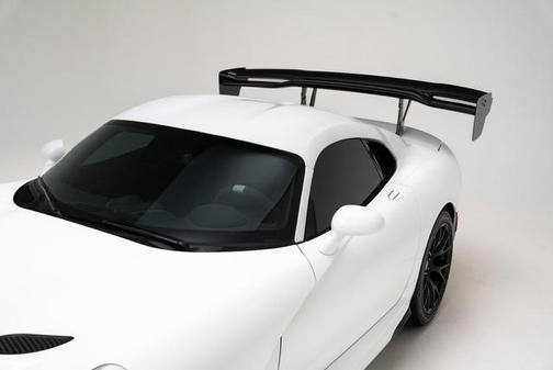 Viper White Clear Coat 2017 Dodge Viper