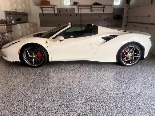 Bianco Avus 2022 Ferrari F8 Spider