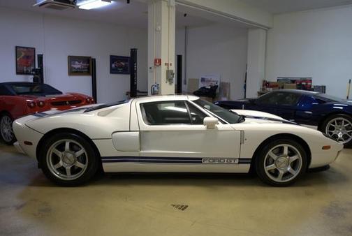 2005 Ford GT 