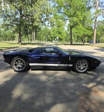 2005 Ford GT 