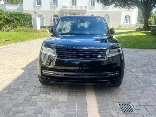 2025 Land Rover Range Rover P400 SE