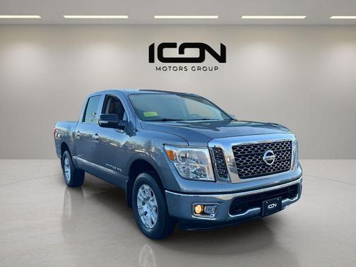 Gun Metallic 2018 Nissan Titan SV