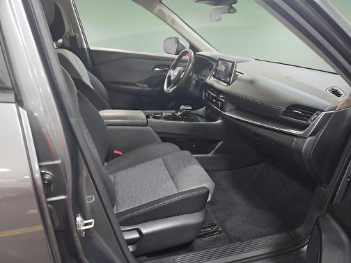 Gun Metallic 2023 Nissan Rogue SV