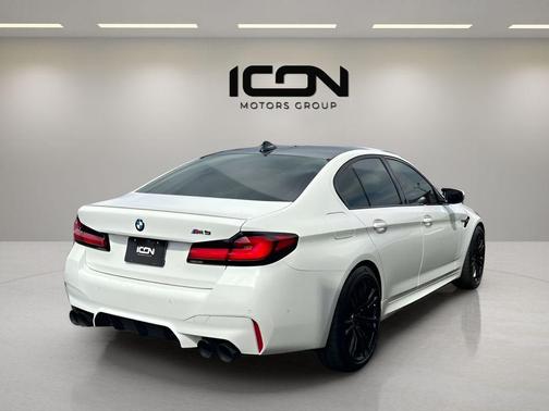 Alpine White 2022 BMW M5 Base