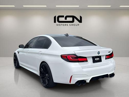 Alpine White 2022 BMW M5 Base