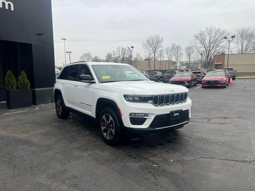 2023 Jeep Grand Cherokee 4xe Base