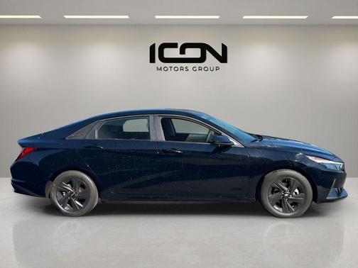 Onyx Black 2023 Hyundai ELANTRA SEL