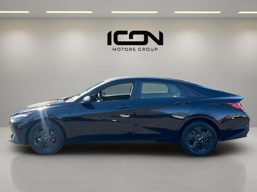 Onyx Black 2023 Hyundai ELANTRA SEL