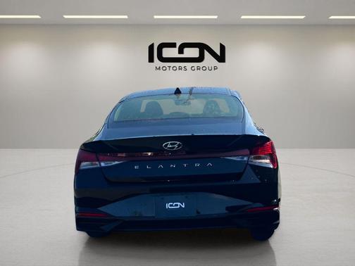 Onyx Black 2023 Hyundai ELANTRA SEL