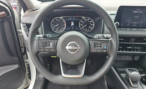 Pearl White Tricoat 2023 Nissan Rogue SV