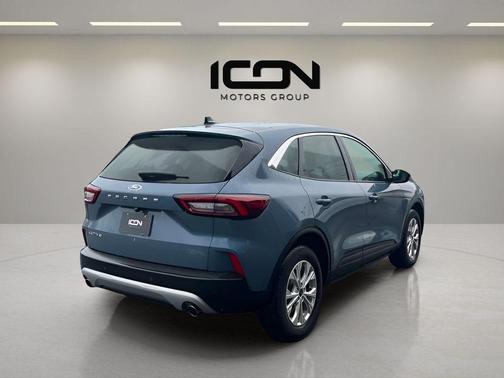 Vapor Blue Metallic 2024 Ford Escape Active