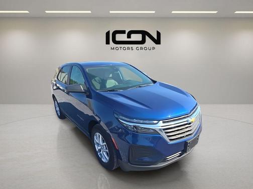 Blue Glow Metallic 2023 Chevrolet Equinox LS