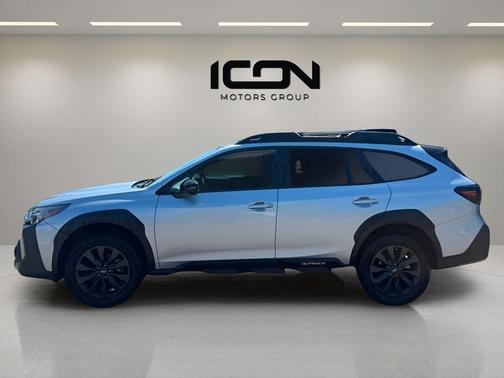 Ice Silver Metallic 2025 Subaru Outback Onyx Edition