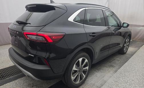 Agate Black Metallic 2024 Ford Escape Platinum
