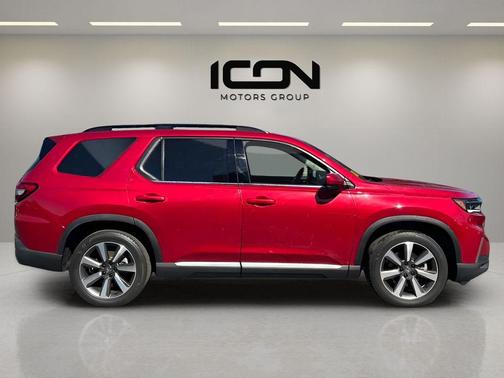Radiant Red Metallic II 2024 Honda Pilot Elite