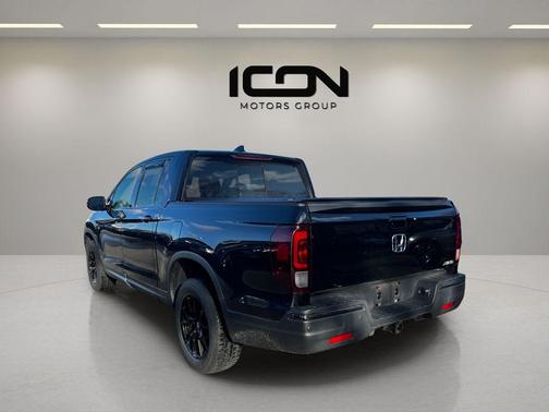 2017 Honda Ridgeline Black