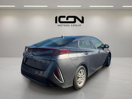 Magnetic Gray Metallic 2021 Toyota Prius Prime XLE