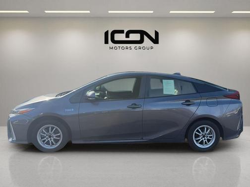 Magnetic Gray Metallic 2021 Toyota Prius Prime XLE