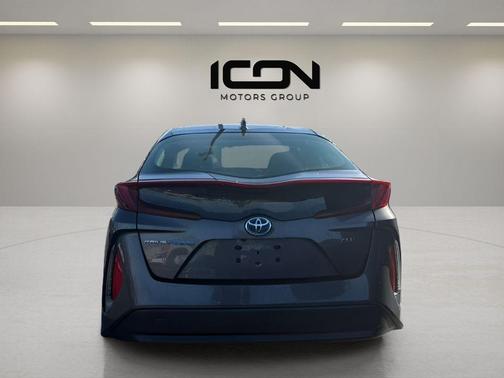 Magnetic Gray Metallic 2021 Toyota Prius Prime XLE
