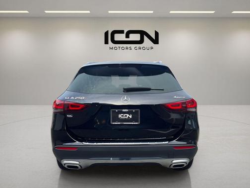 2021 Mercedes-Benz GLA 250 Base 4MATIC