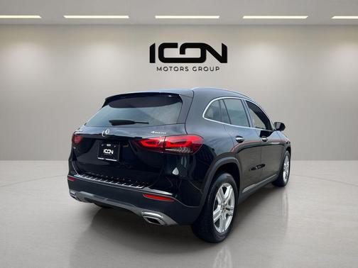 2021 Mercedes-Benz GLA 250 Base 4MATIC