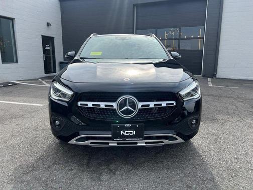 2021 Mercedes-Benz GLA 250 Base 4MATIC