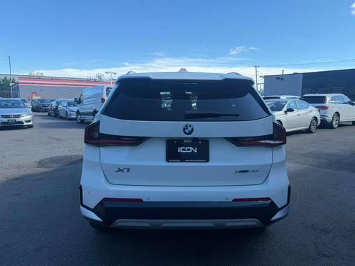 Alpine White 2025 BMW X1 xDrive28i