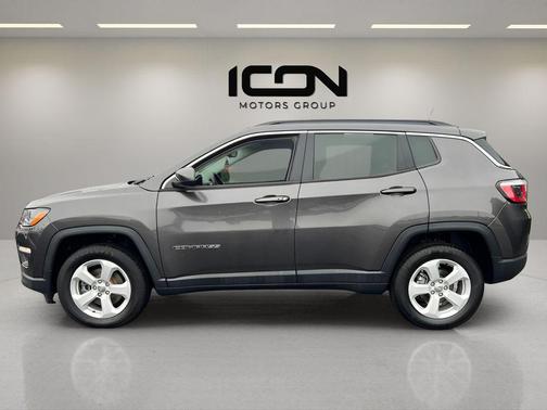 Granite Crystal Metallic Clearcoat 2020 Jeep Compass Latitude