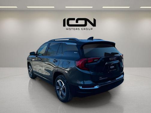 Graphite Gray Metallic 2018 GMC Terrain SLT