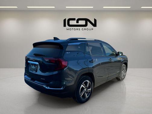 Graphite Gray Metallic 2018 GMC Terrain SLT