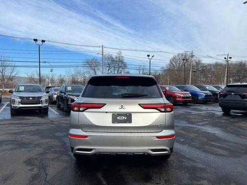 2024 Mitsubishi Outlander PHEV SE S-AWC