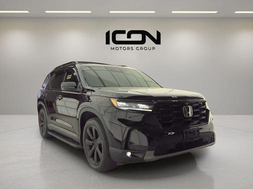 Crystal Black Pearl 2023 Honda Pilot AWD Elite