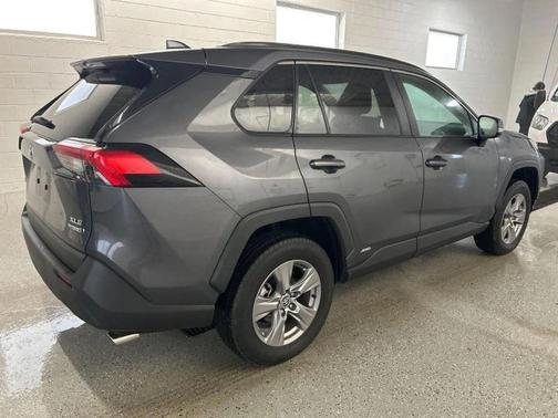 2023 Toyota RAV4 Hybrid XLE