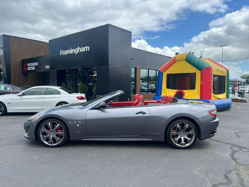 White 2015 Maserati GranTurismo MC