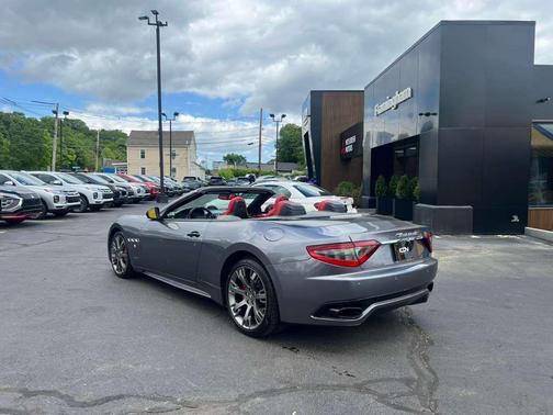 White 2015 Maserati GranTurismo MC